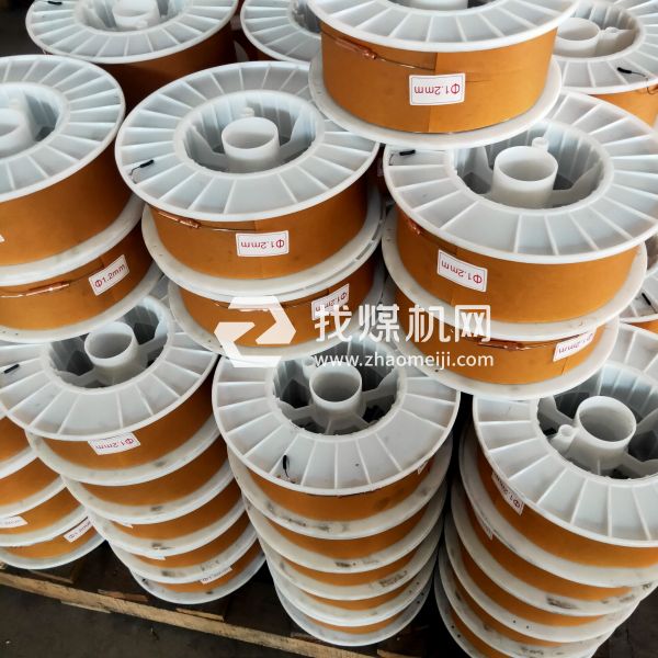 不用預熱焊接耐磨板新產品 JD825焊接耐磨板焊絲焊條